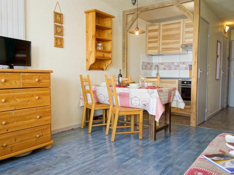 Furniture, Cabinetry, Property, Building, Wood, Table, Interior Design, House, Door, Chair