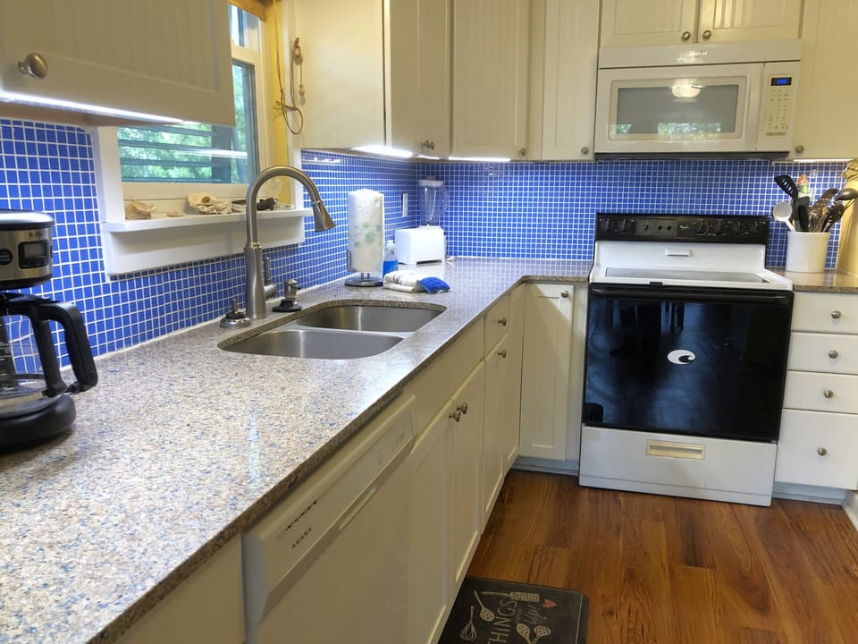 You'll love cooking at Island Secret's kitchen!