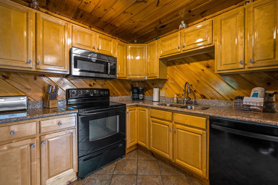 Whether you Cook or Bring your meal home, you'll have lots of space to prepare!