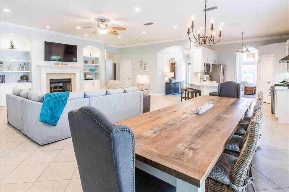 Extra Large Dining Table With Seating for 10!