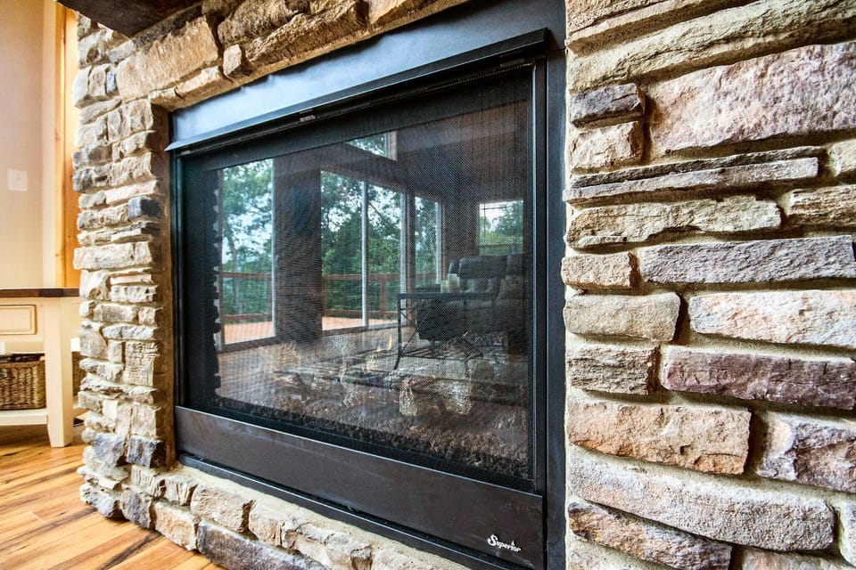 Gas fireplace