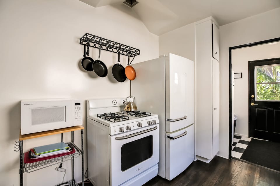 With everything you will need to cook or BBQ outside, we have guests covered with the basics.