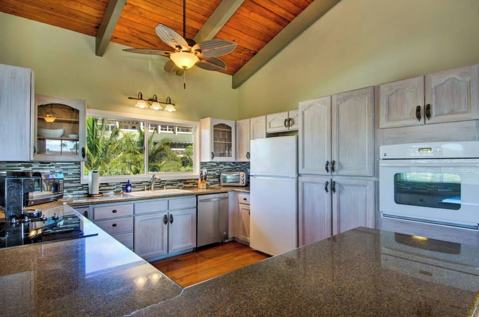 Newly renovated kitchen now includes all stainless steel appliances including double oven (not pictured)