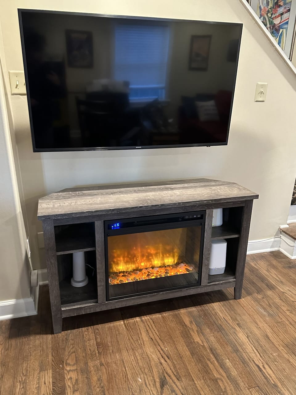 Electric fireplace with remote control. All the atmosphere, no muss or fuss!