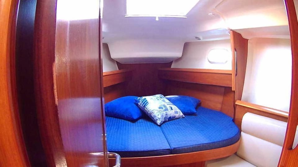 Luxury Room, Private Bathroom | Free WiFi, bed sheets