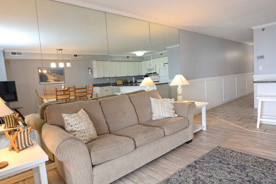 LIVING-AREA