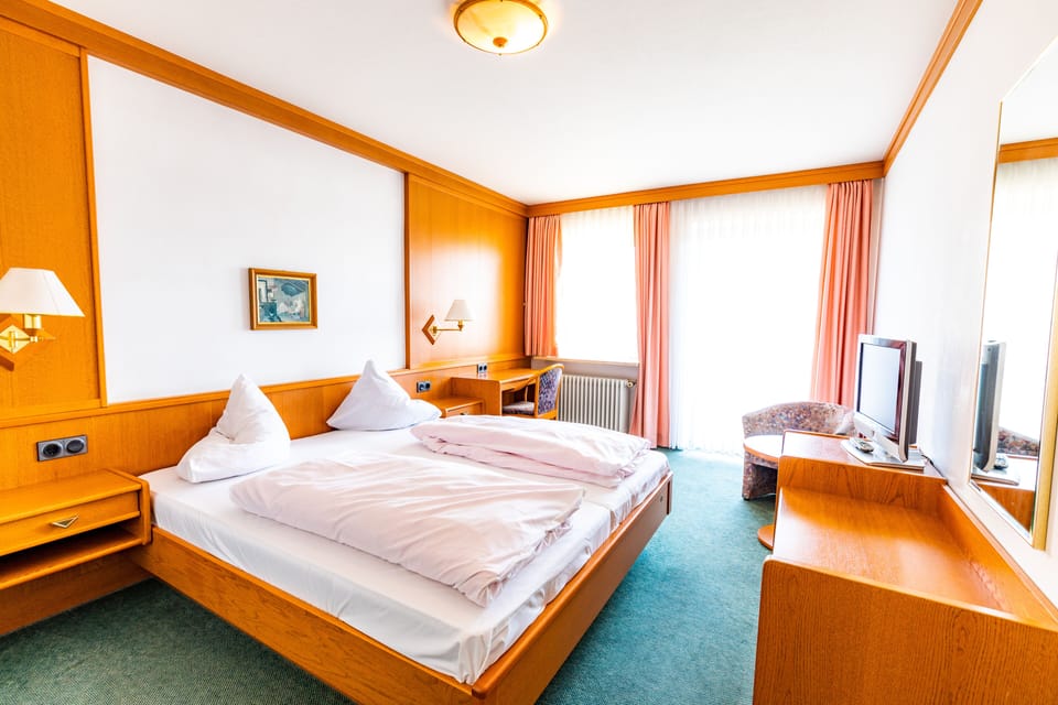 Egyptian cotton sheets, premium bedding, desk, laptop workspace