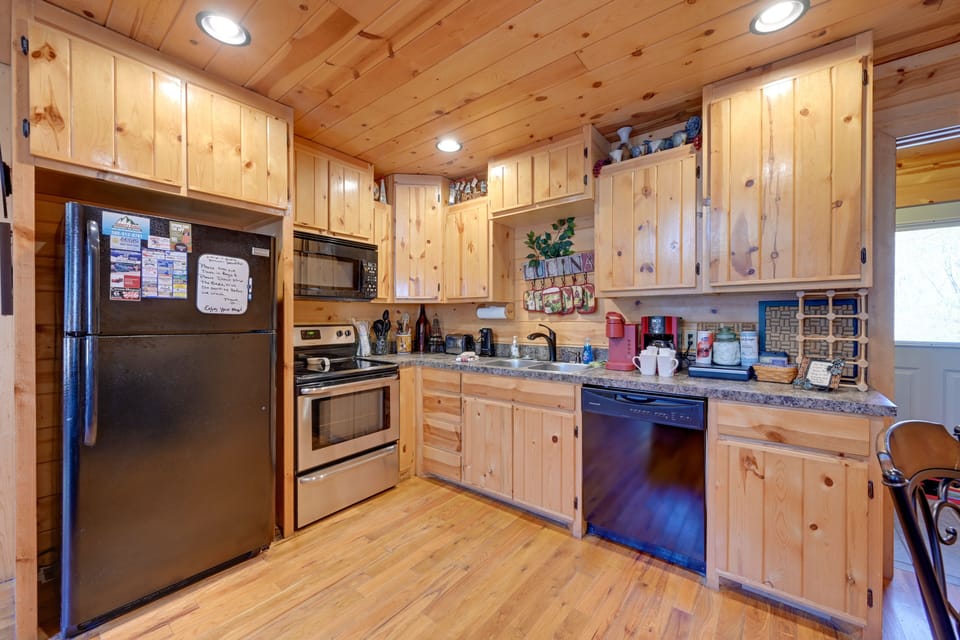 Kitchen | Coffee Maker | Cooking Basics | Trash Bags & Paper Towels