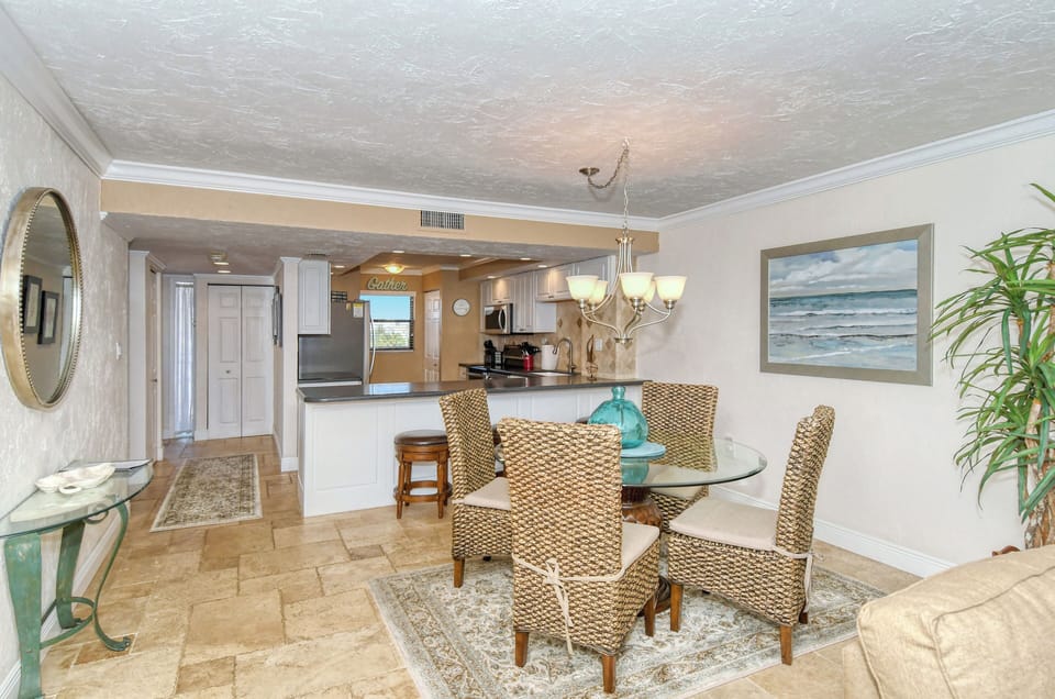 Dining area is right off the open kitchen