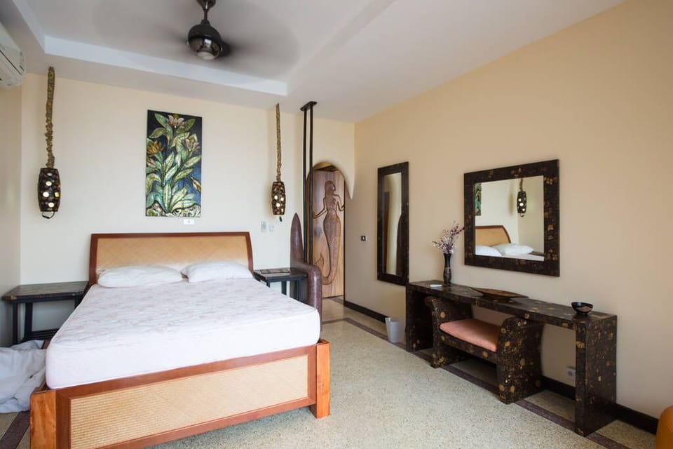 5 Bedroom Sea Front Villa - Koh Phangan