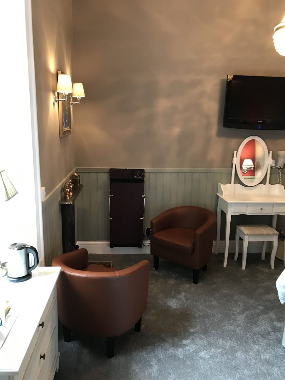 Double Room | Blackout drapes, free WiFi, bed sheets