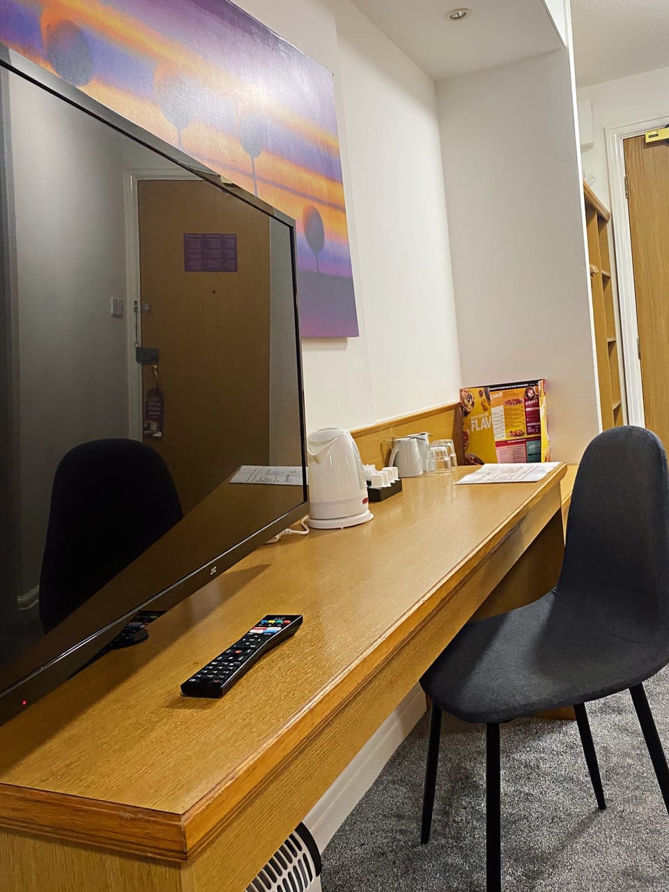 2 bedrooms, desk, laptop workspace, iron/ironing board (on request)