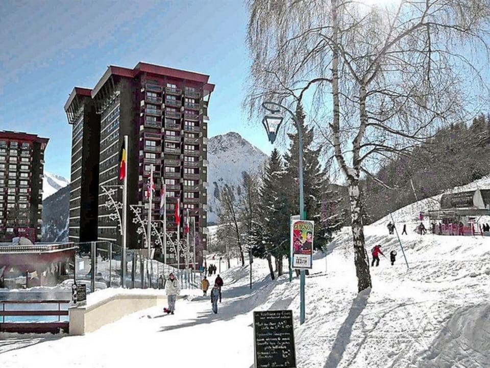 Snow and ski sports