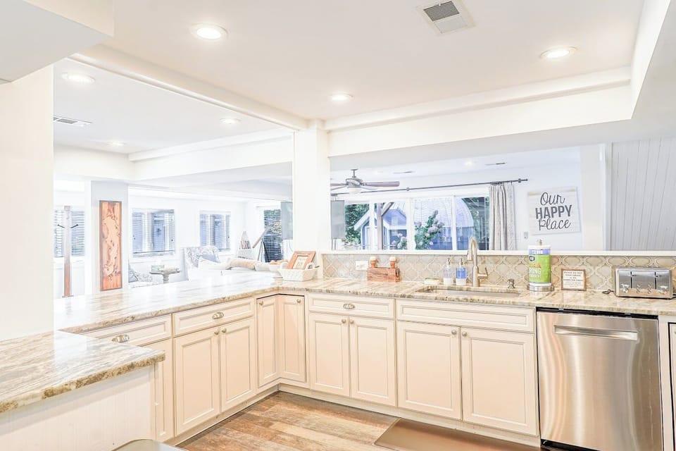 Main floor, spacious kitchen