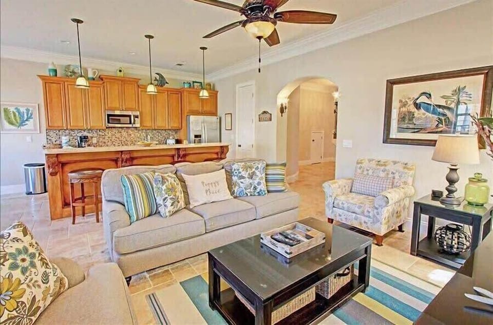 Open Floor Plan!