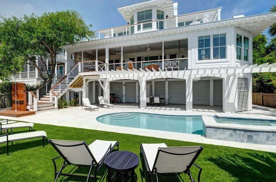 2204 Palm Blvd. Oceanfront with 5 bedrooms