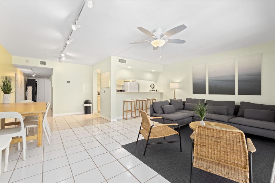 Living Space & Kitchen