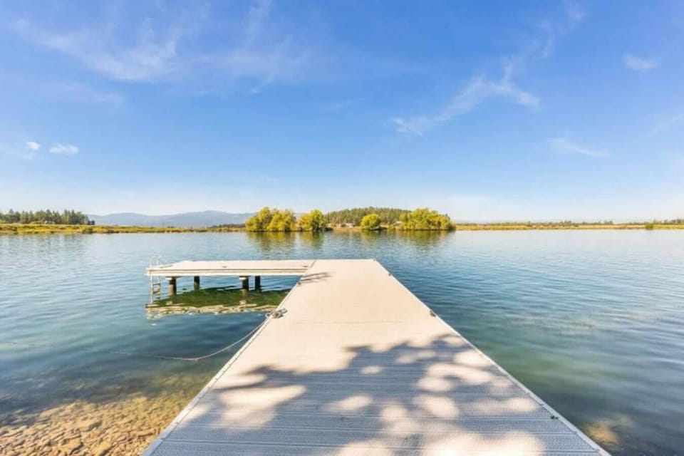 Dock and Flathead River access