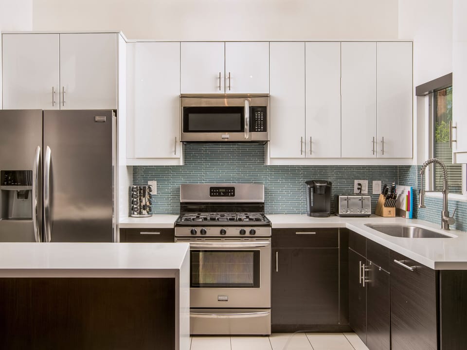 Fully equipped kitchen