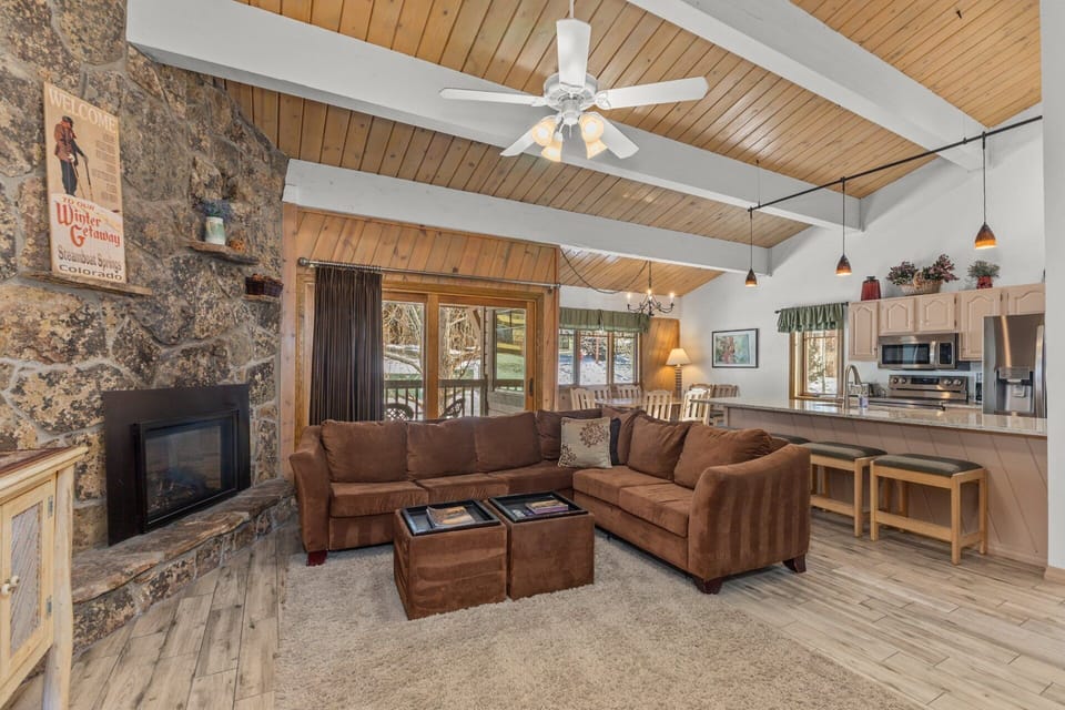 Living & Dining, Kitchen & Balcony
