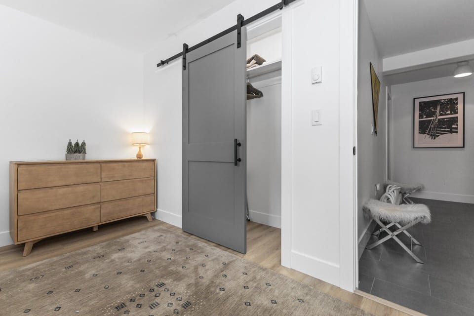 Walk In Closet