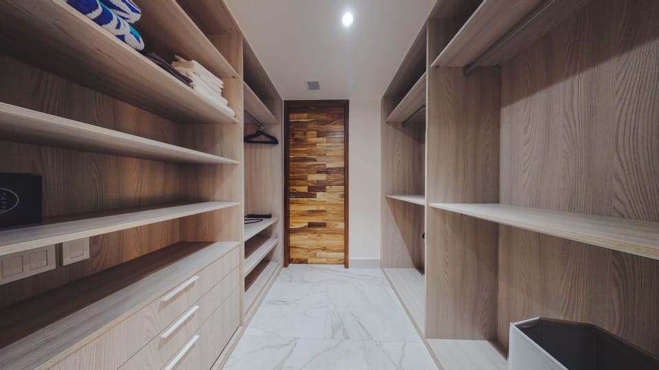 Walk-in closet for king bedroom #2