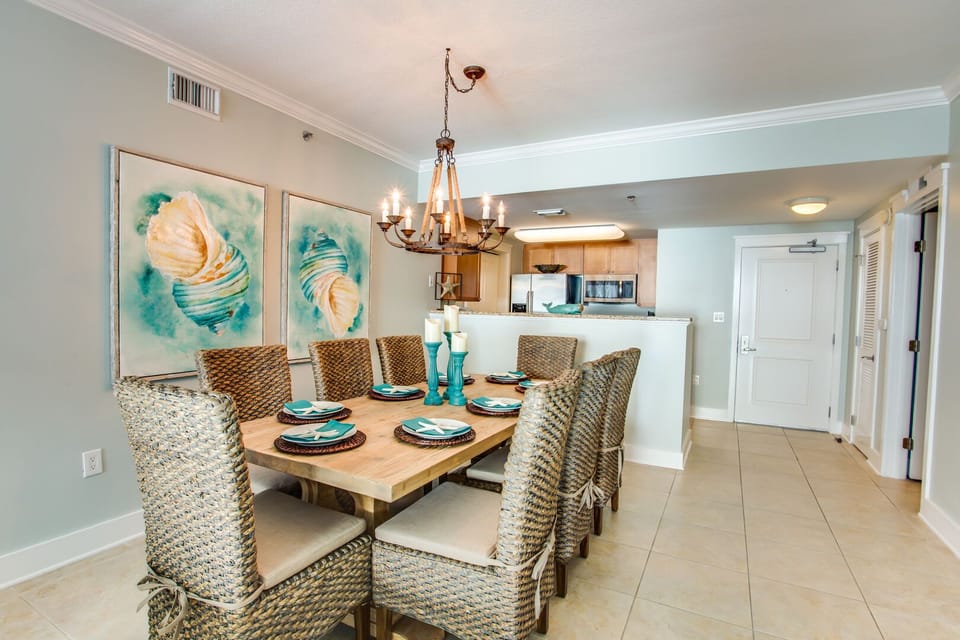 Large dining room has room for the whole family
