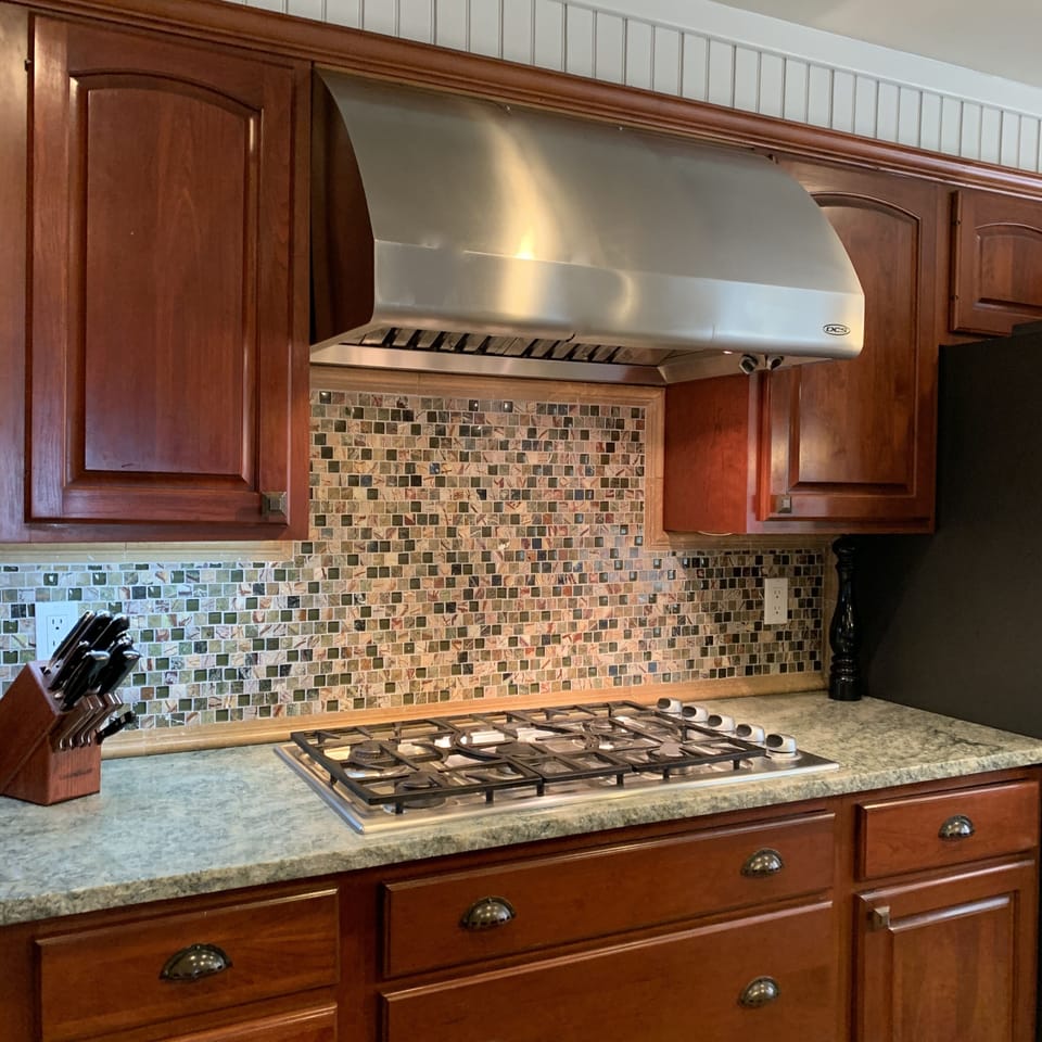 CUSTOM TILE and GRANITE.