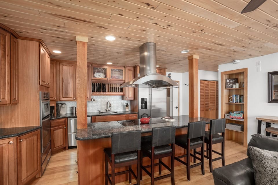 Large Kitchen