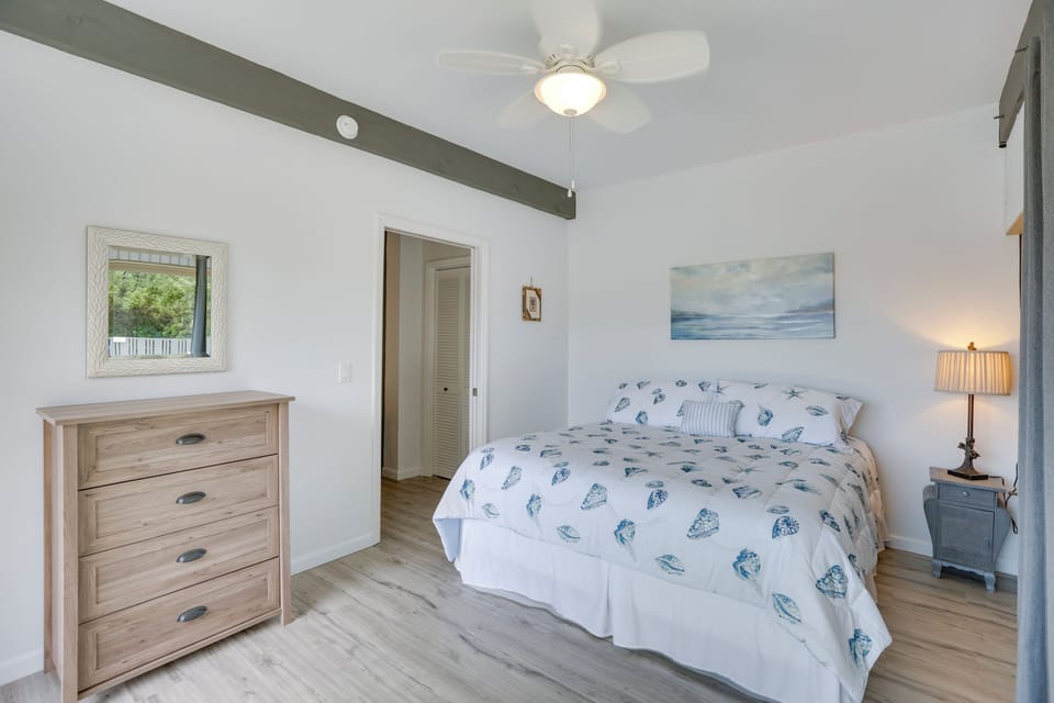 Bedroom | King Bed