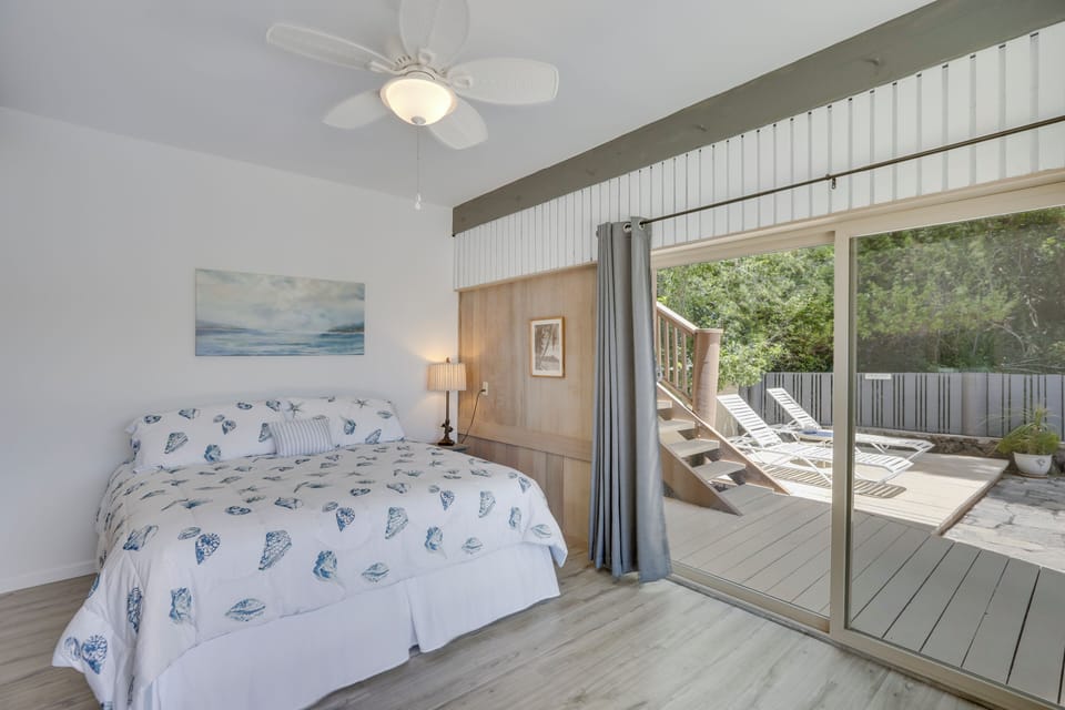 Bedroom | King Bed