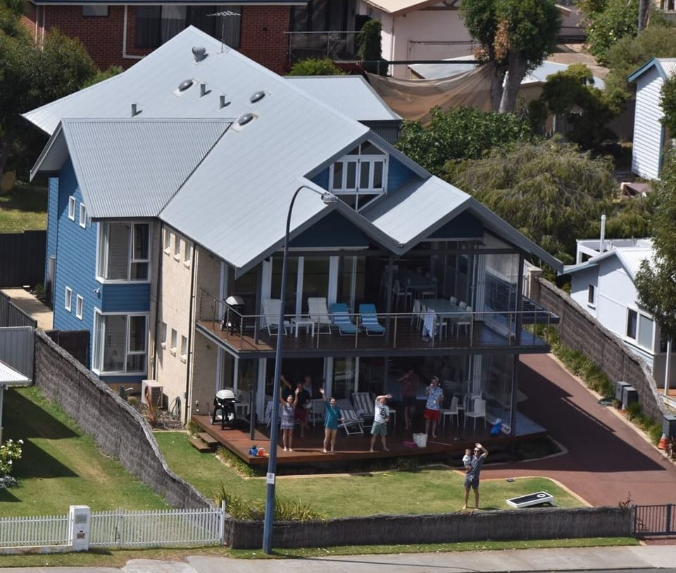 Starfish (lower residence) and Seagull (upper reside) at Bluehaven Beach Retreat