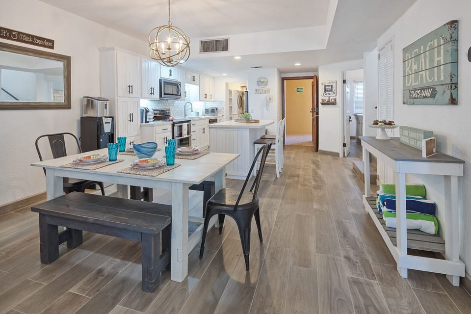 Dining / Kitchen