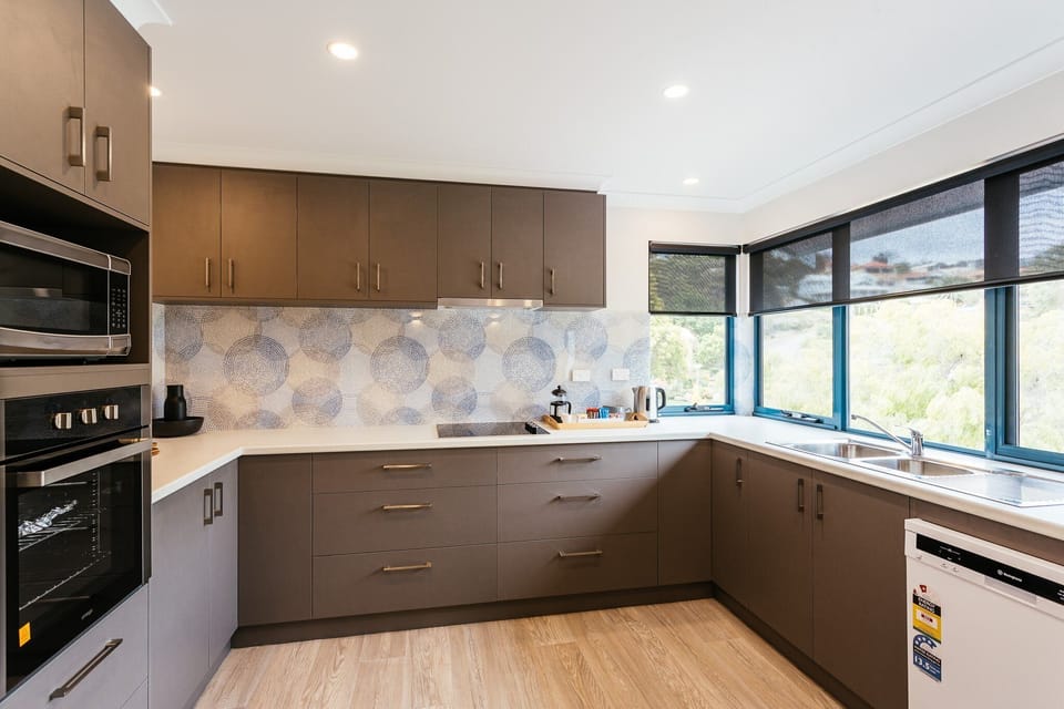 Esplanade 3-bedroom King Spa Kitchen
