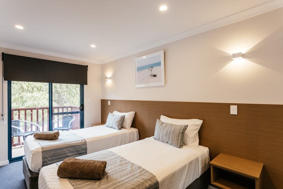 Esplanade 3-bedroom King Spa Twin Room