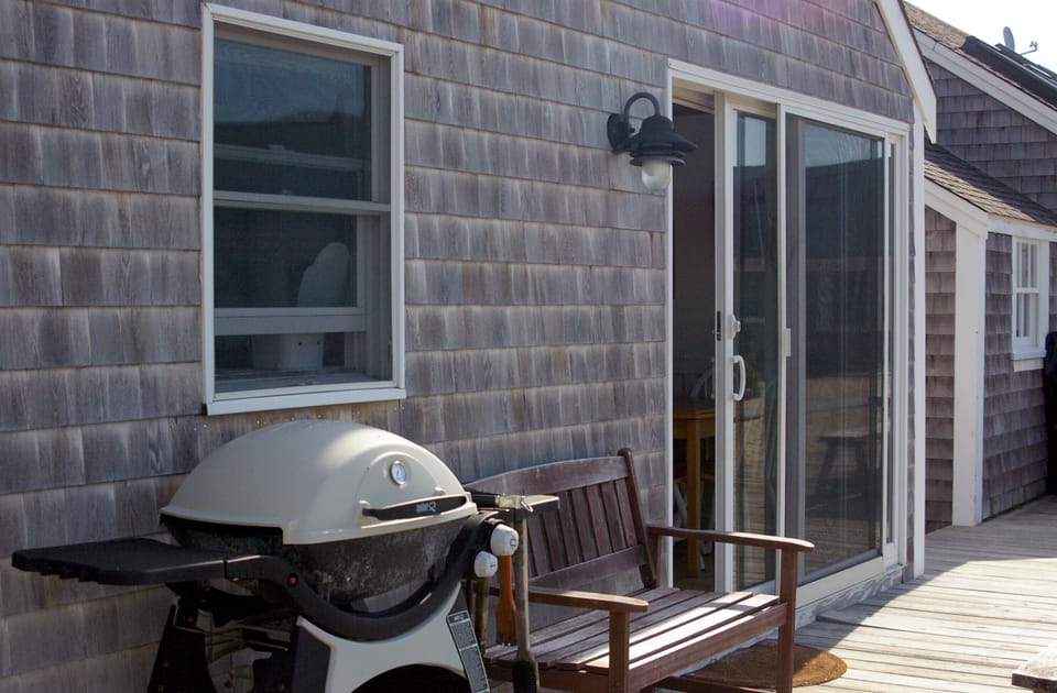 Front of cottage facing ocean