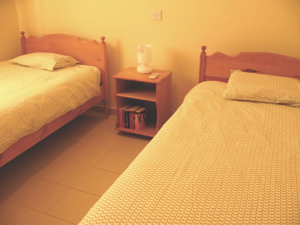 Bedroom2