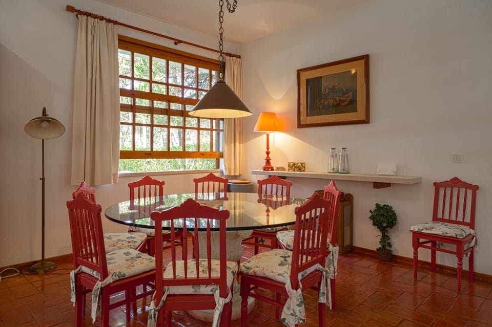 Dinning table