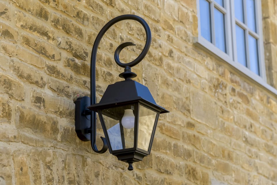 5* Gorgeous Stone Cottage in an Idyllic Picture Postcard Village. Parking/Garden Cottage in Chipping Campden