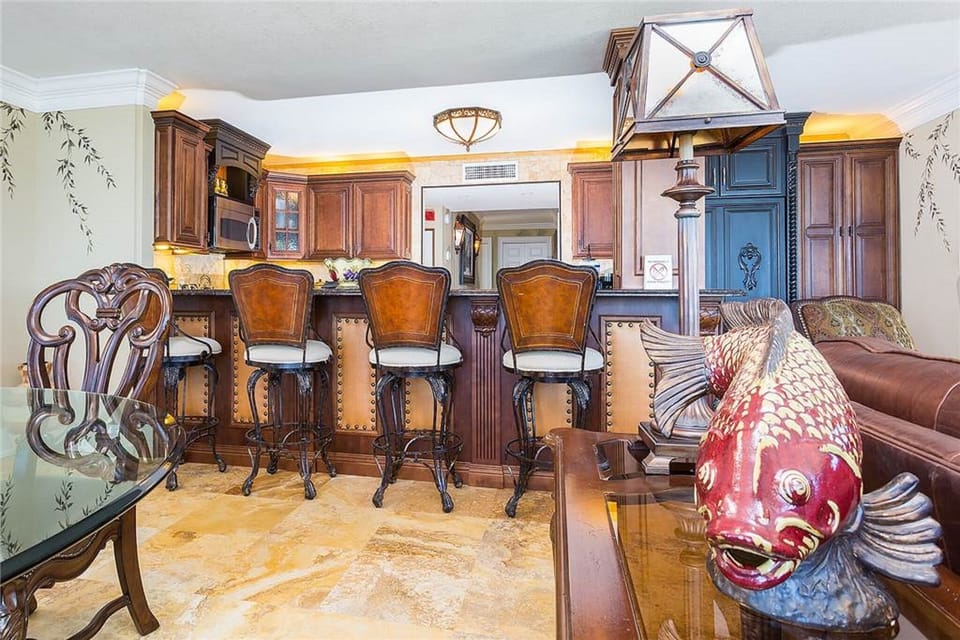 Kitchen Bar