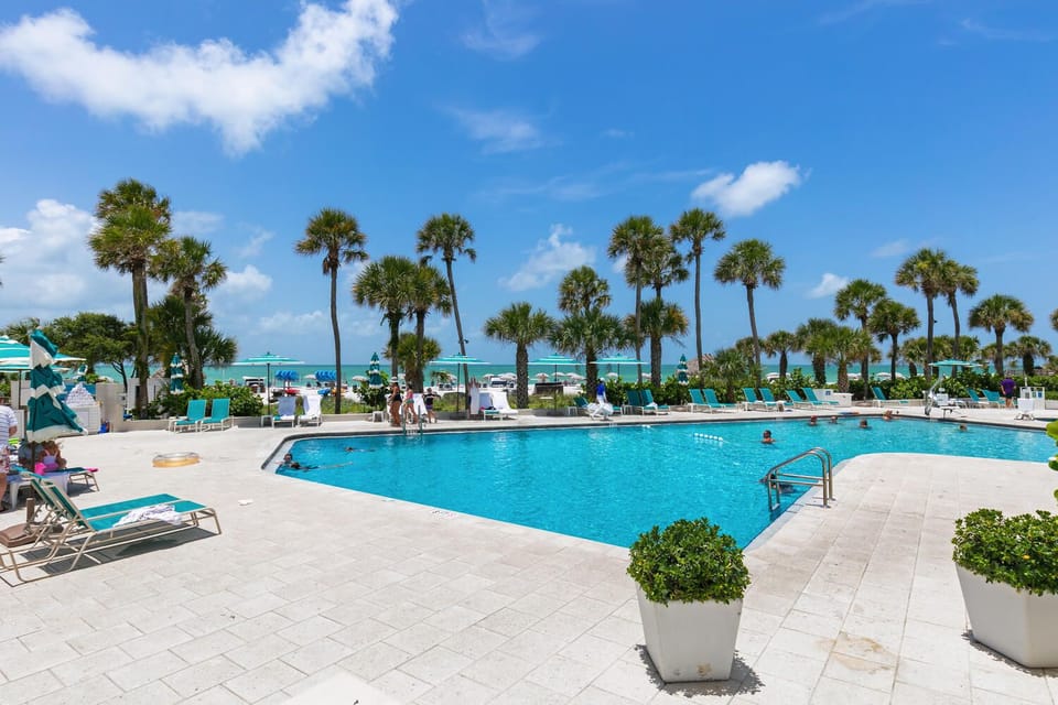 Inn on the Beach by FVC - Pool