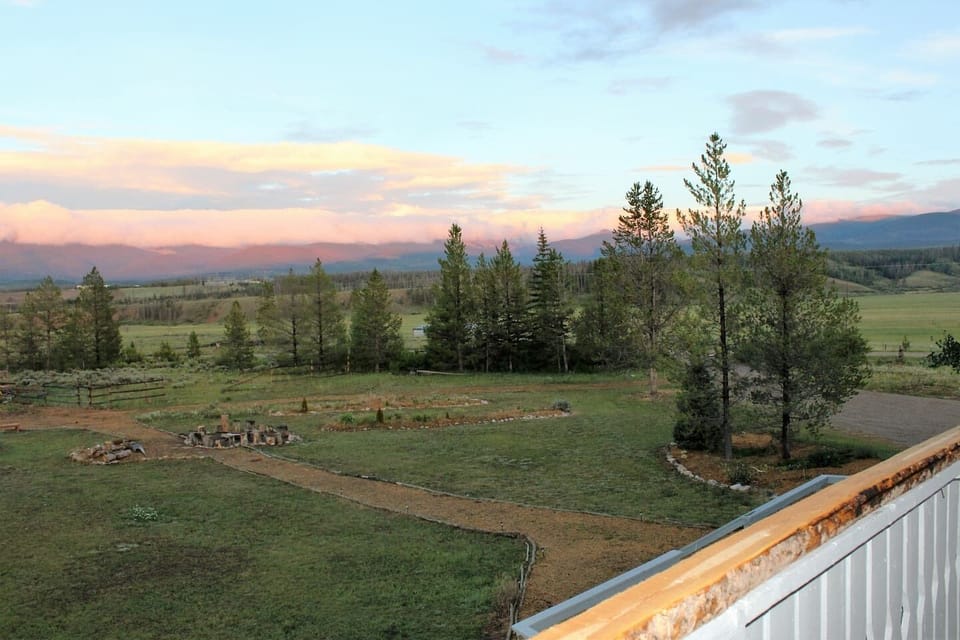 Front yard & fire pit area