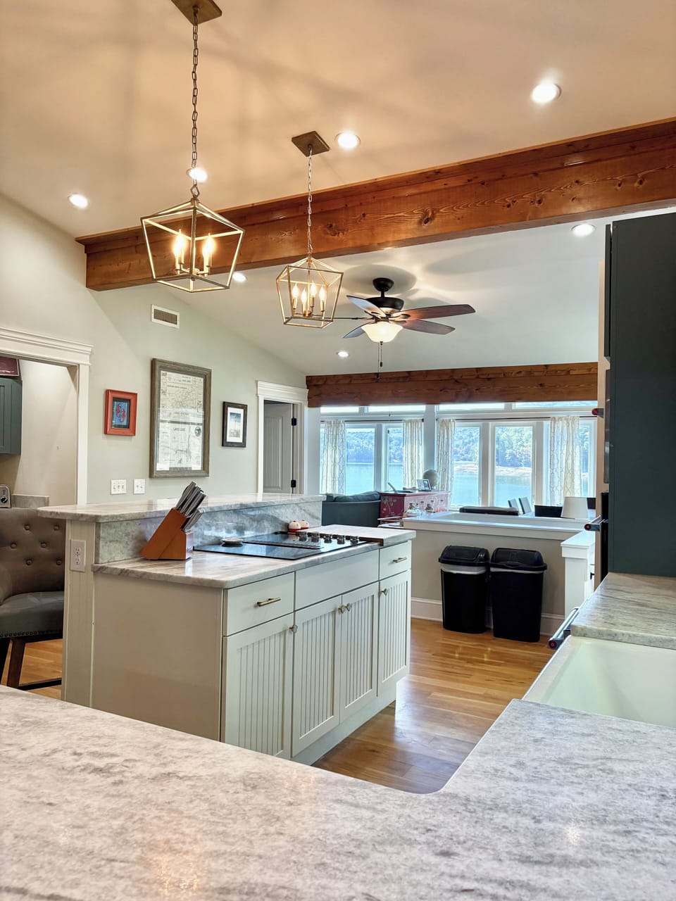 Island with seating and cooktop