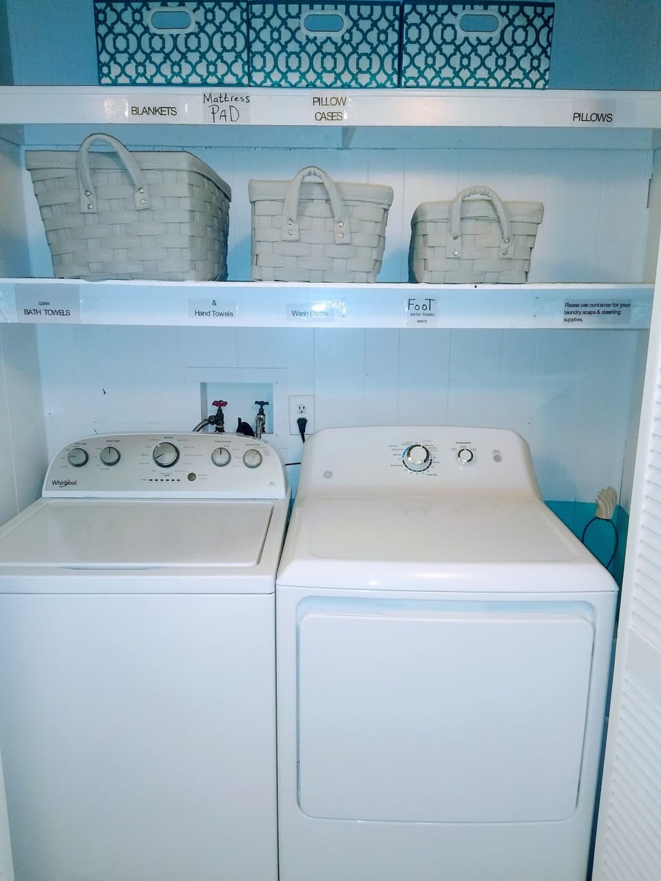 Full size washer/dryer
Towels/linens included Bring your laundry/bath soaps🧼