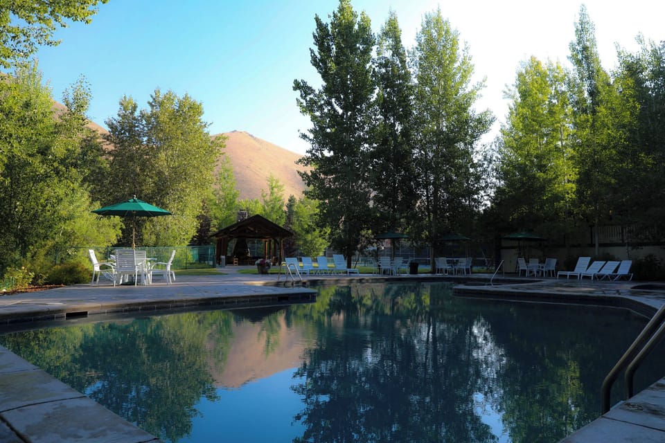 Seasonal pool