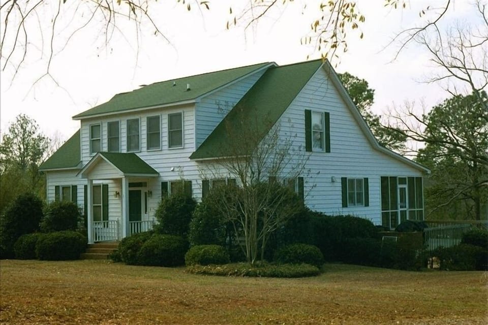 Scacious lot around the house.