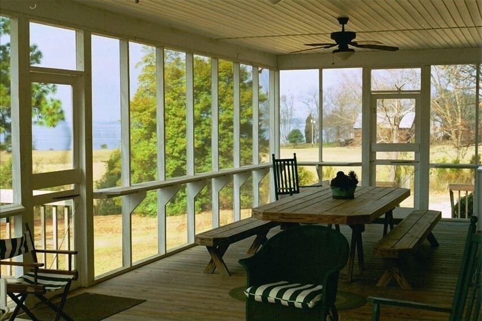 Picnic table on the screen porch