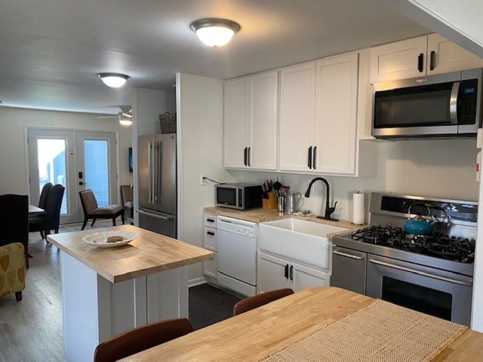 Gourmet appliances for the foodies. 