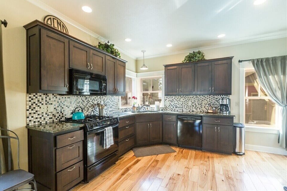 Gourmet Kitchen