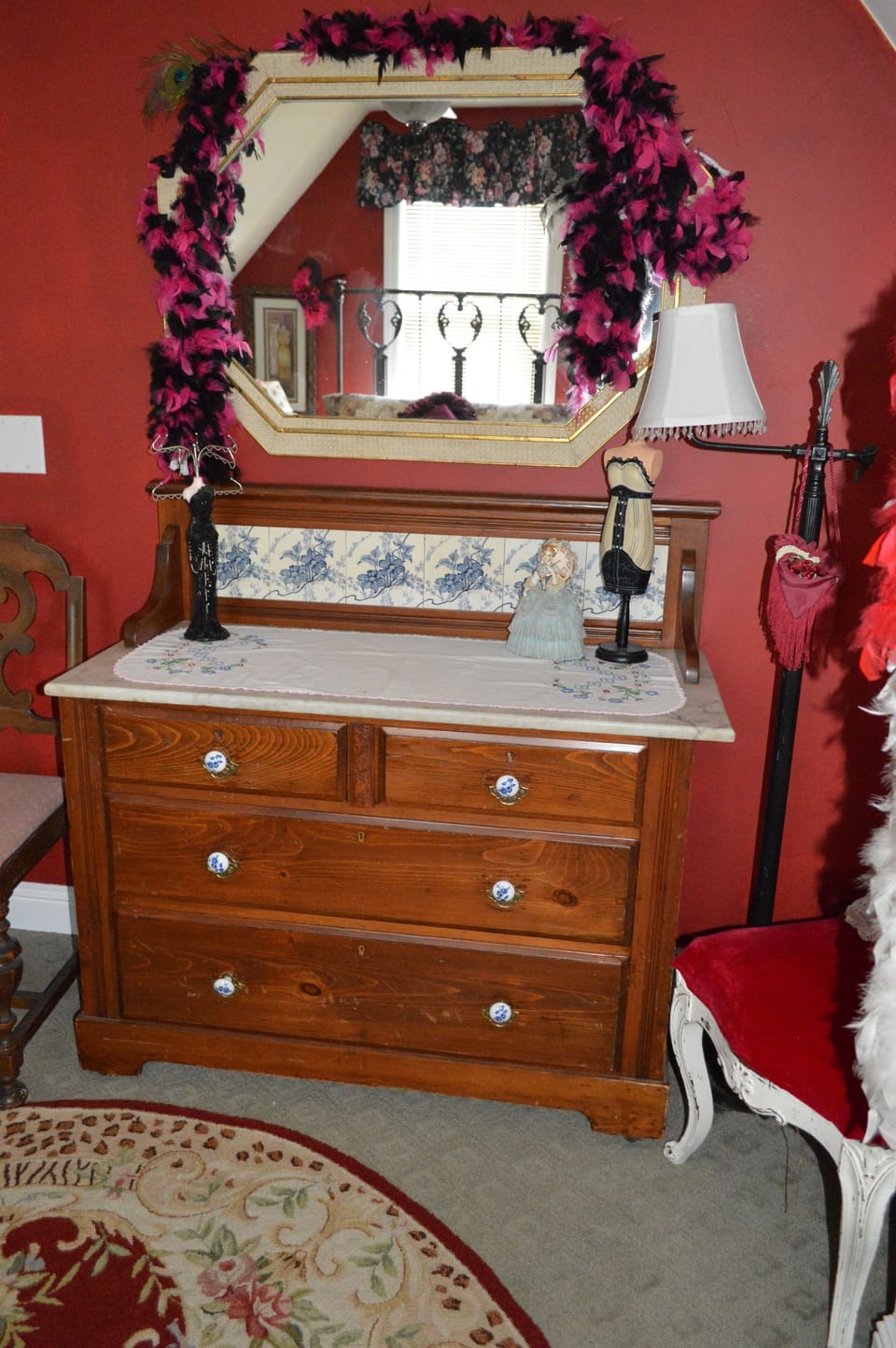 Mulberry Room, upstairs with queen bed